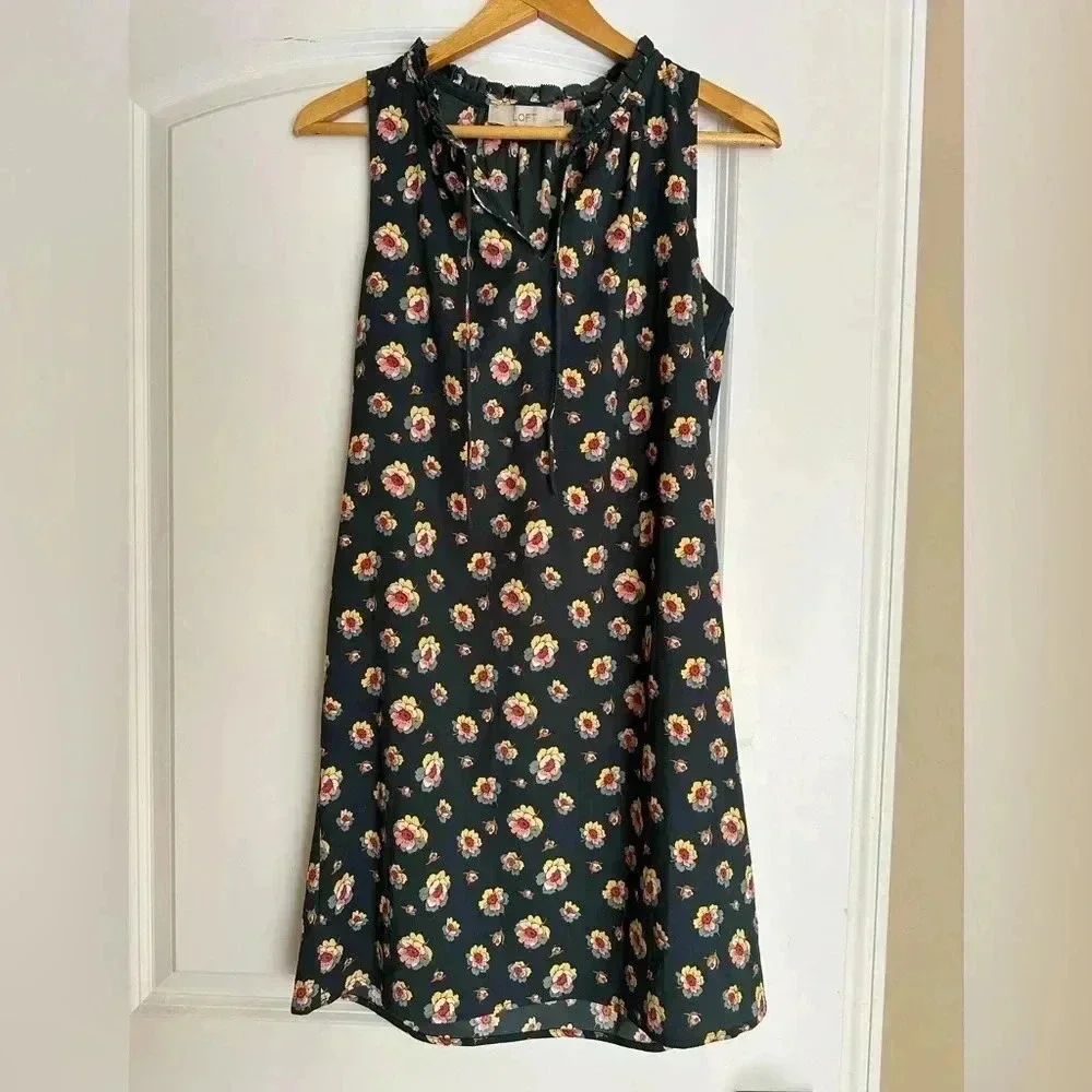 Loft Floral Green Shift Dress - Picture 3 of 11